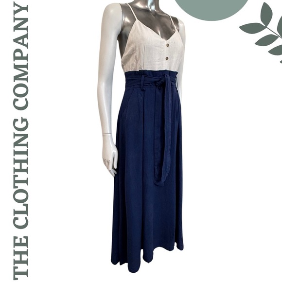 🛍️3/$40 The Clothing Company Linen Blend Midi Dress White Navy Halter Full Skirt - Picture 2 of 9